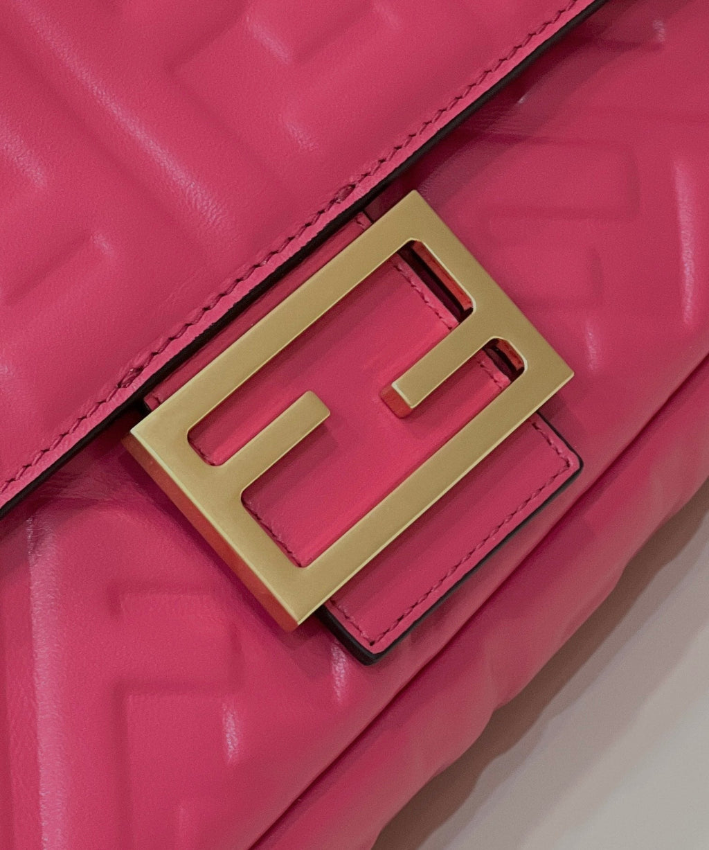 BAGUETTE WITH FF MOTIF 27 IN CERISH PINK SOFT LAMBSKIN GOLD HARDWARE