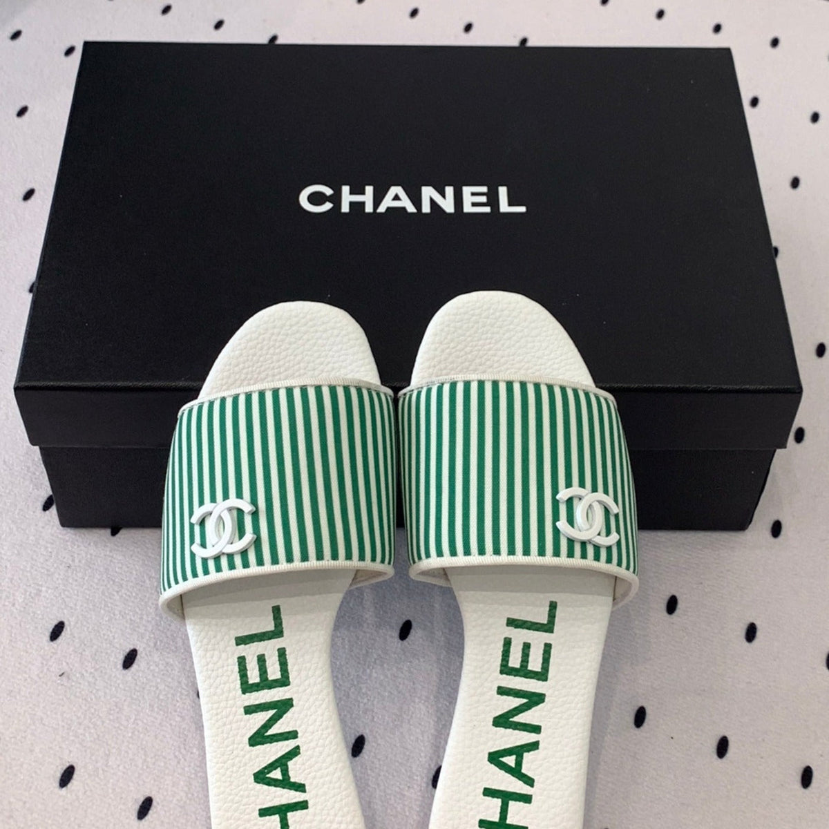 CHANEL MULES green LAMBSKIN