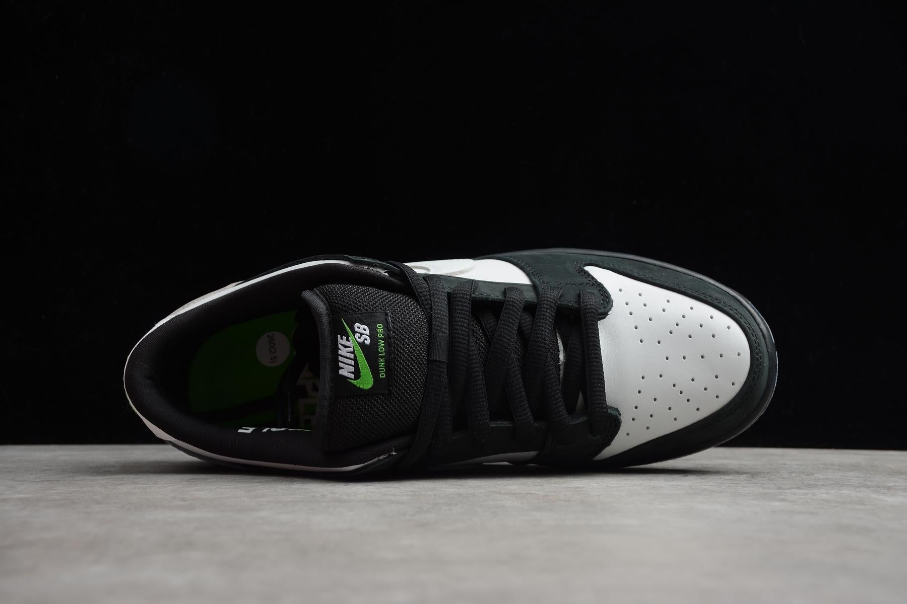Nike SB Dunk Low Staple Panda Pigeon