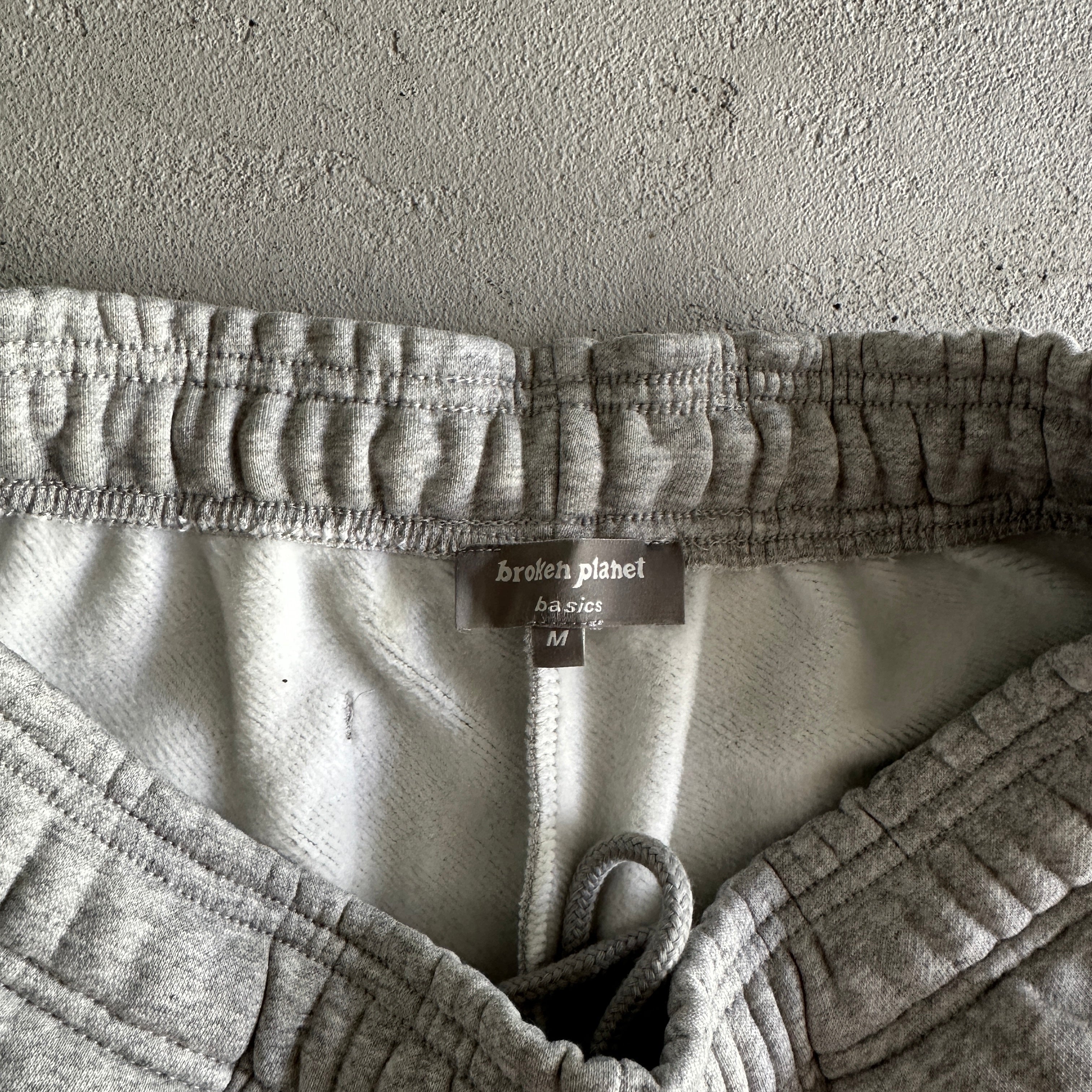 Broken P Cotton Short