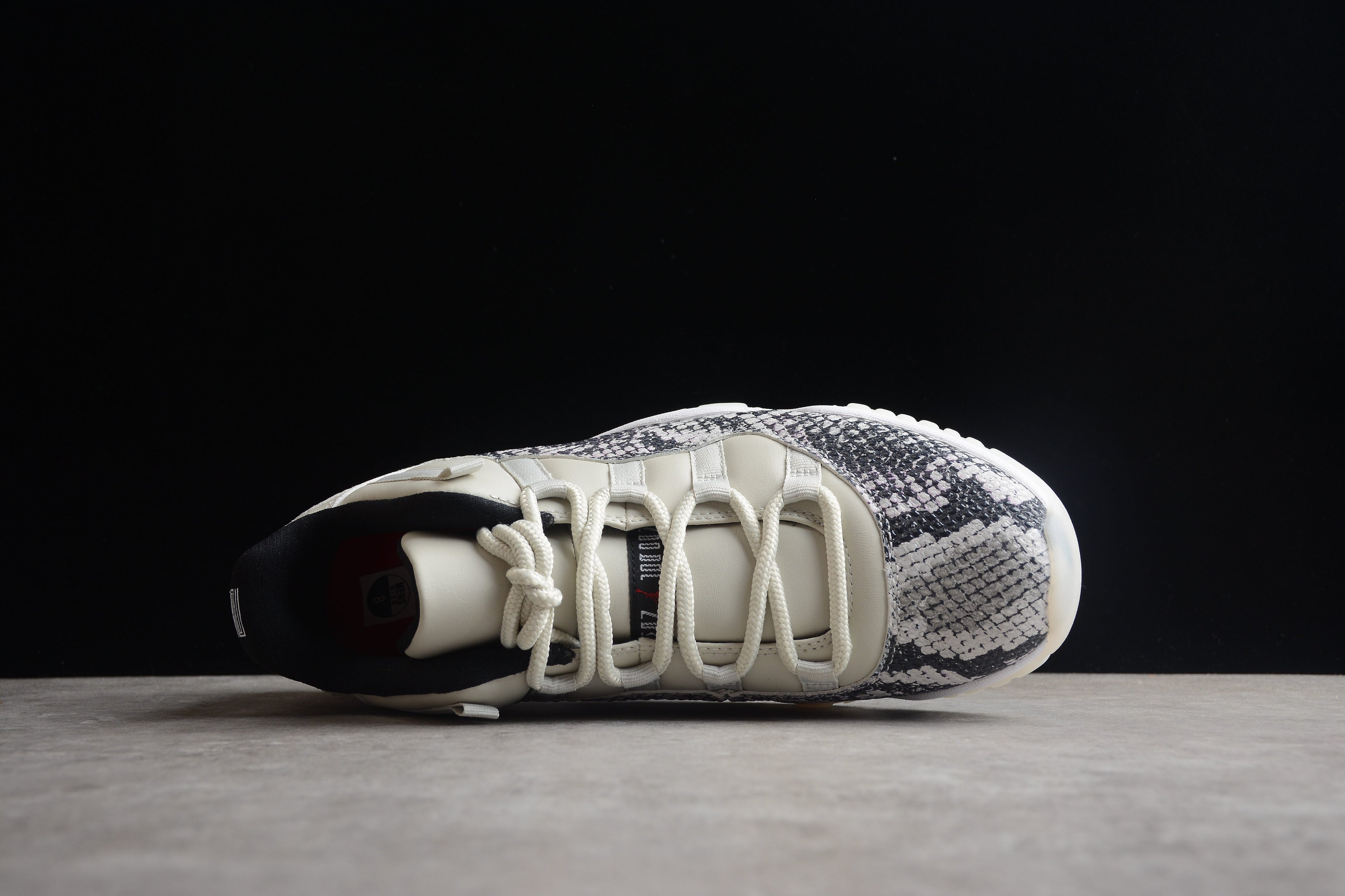 AJ 11 Low "Snake"