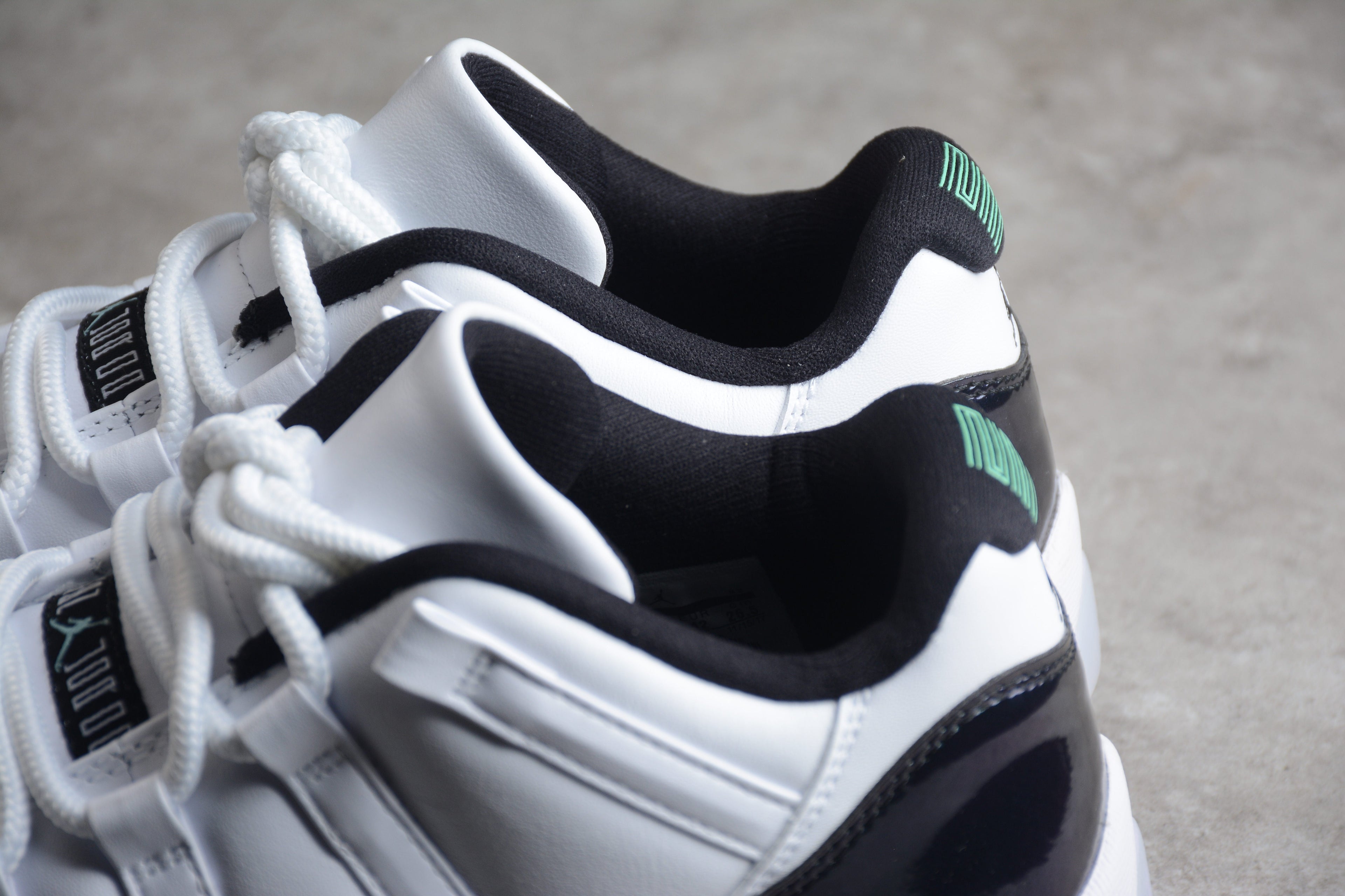 AJ 11 Low "Easter"