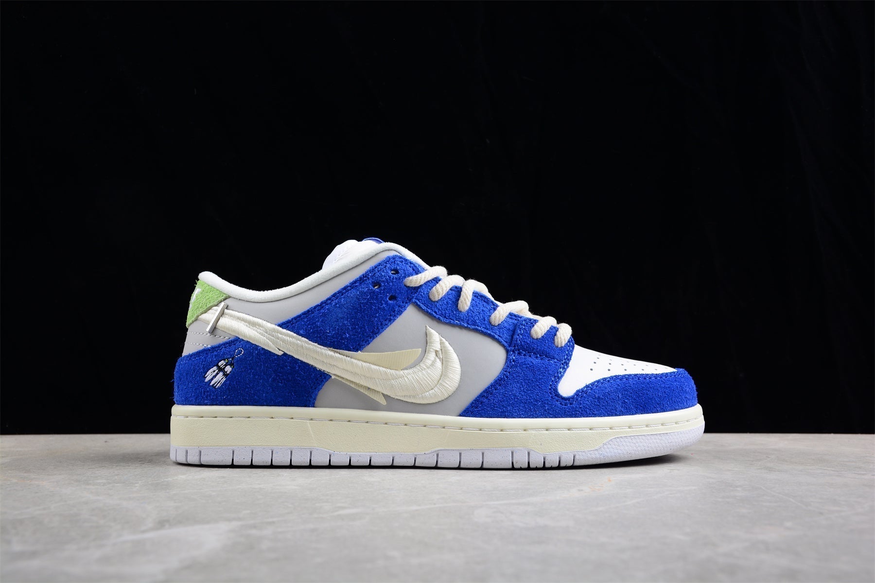 Fly Streetwear x Dunk Low Pro SB Gardenia