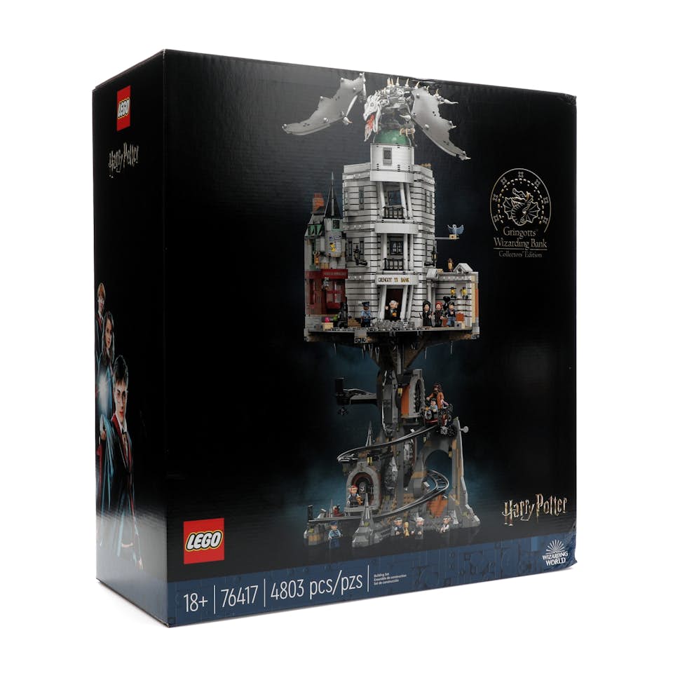 LEGO Harry Potter Gringotts Wizarding Bank Collectors' Edition 76417 Building Set