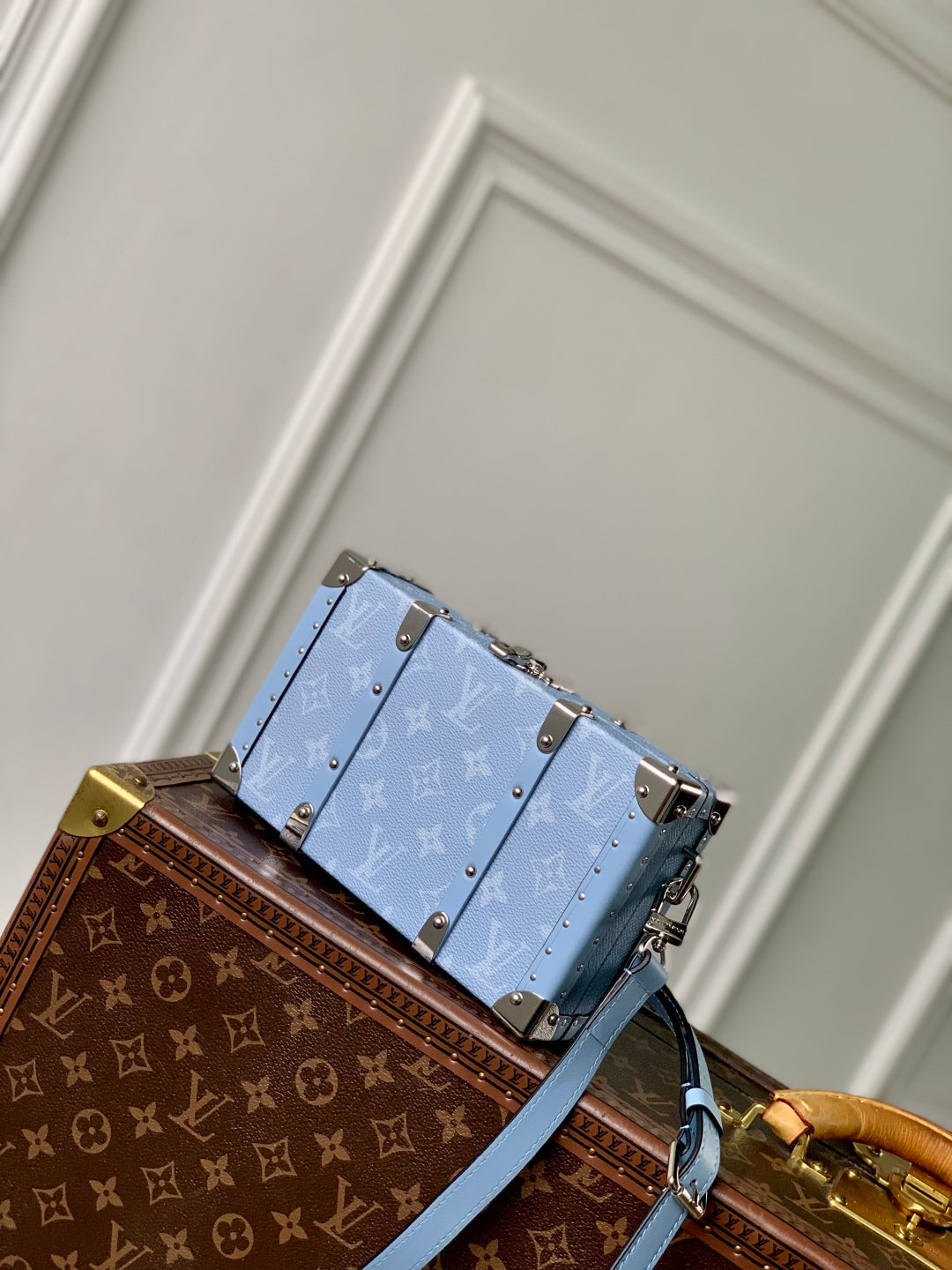 LOUIS VUITTON WALLET TRUNK TAIGARAMA 21.5 IN BLUE MONOGRAM COATED CANVAS
