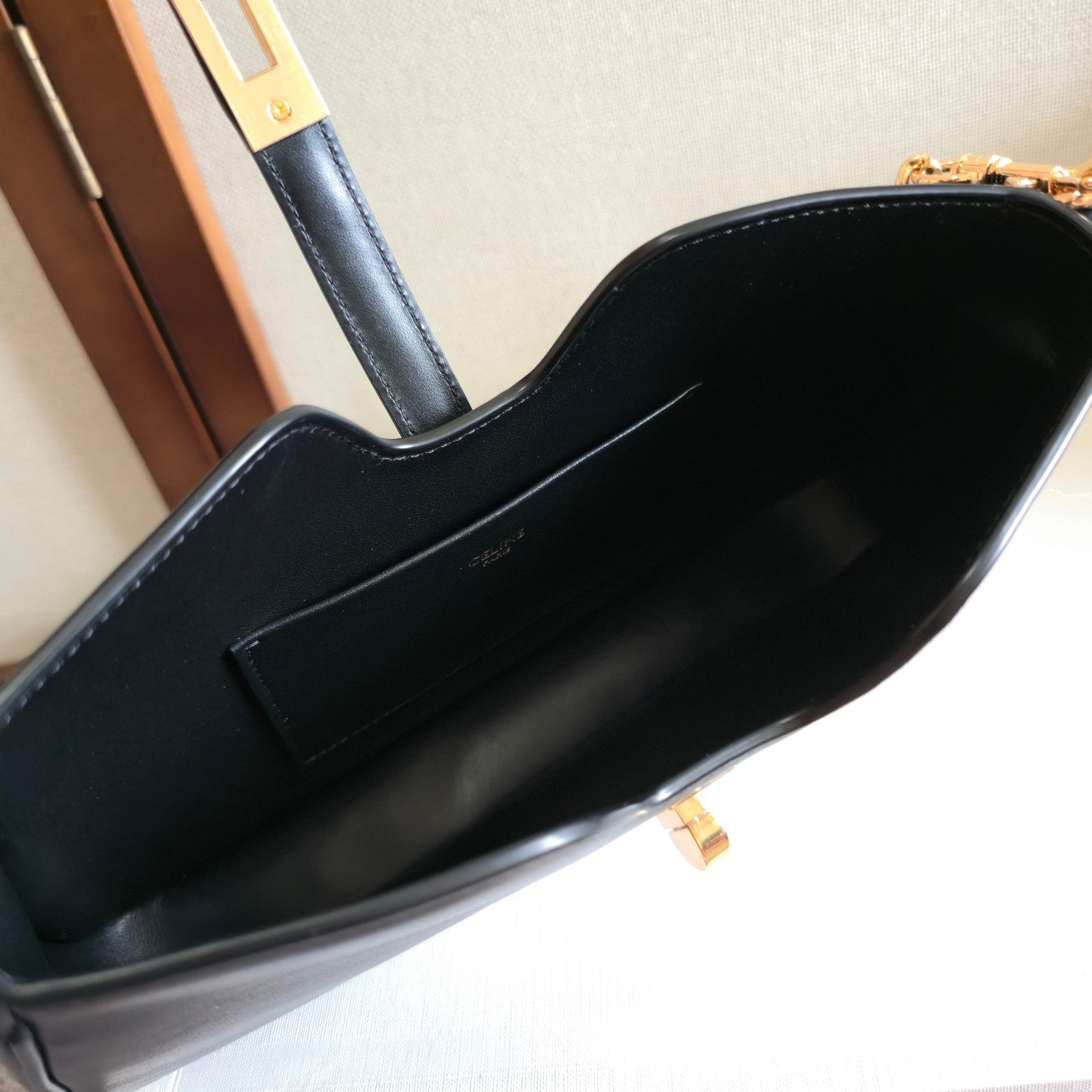 CELINE 25S SHOULDER CAMILLE 16 SOFT 27MM IN BLACK CALFSKIN GOLD HARDWARE