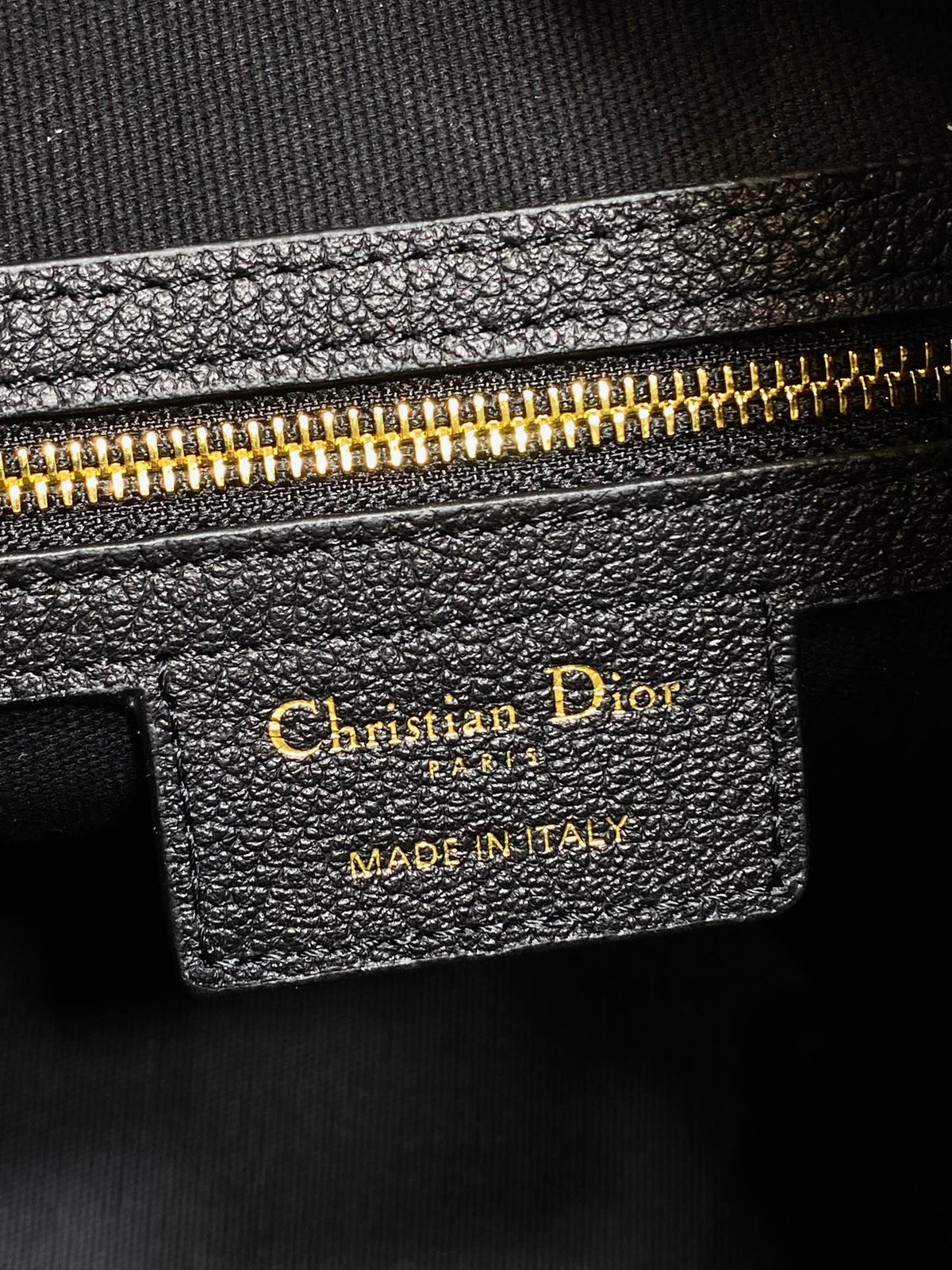 DIOR 25S VOYAGE BAG 34 IN BLACK FLAT MACROCANNAGE GRAINED CALFSKIN