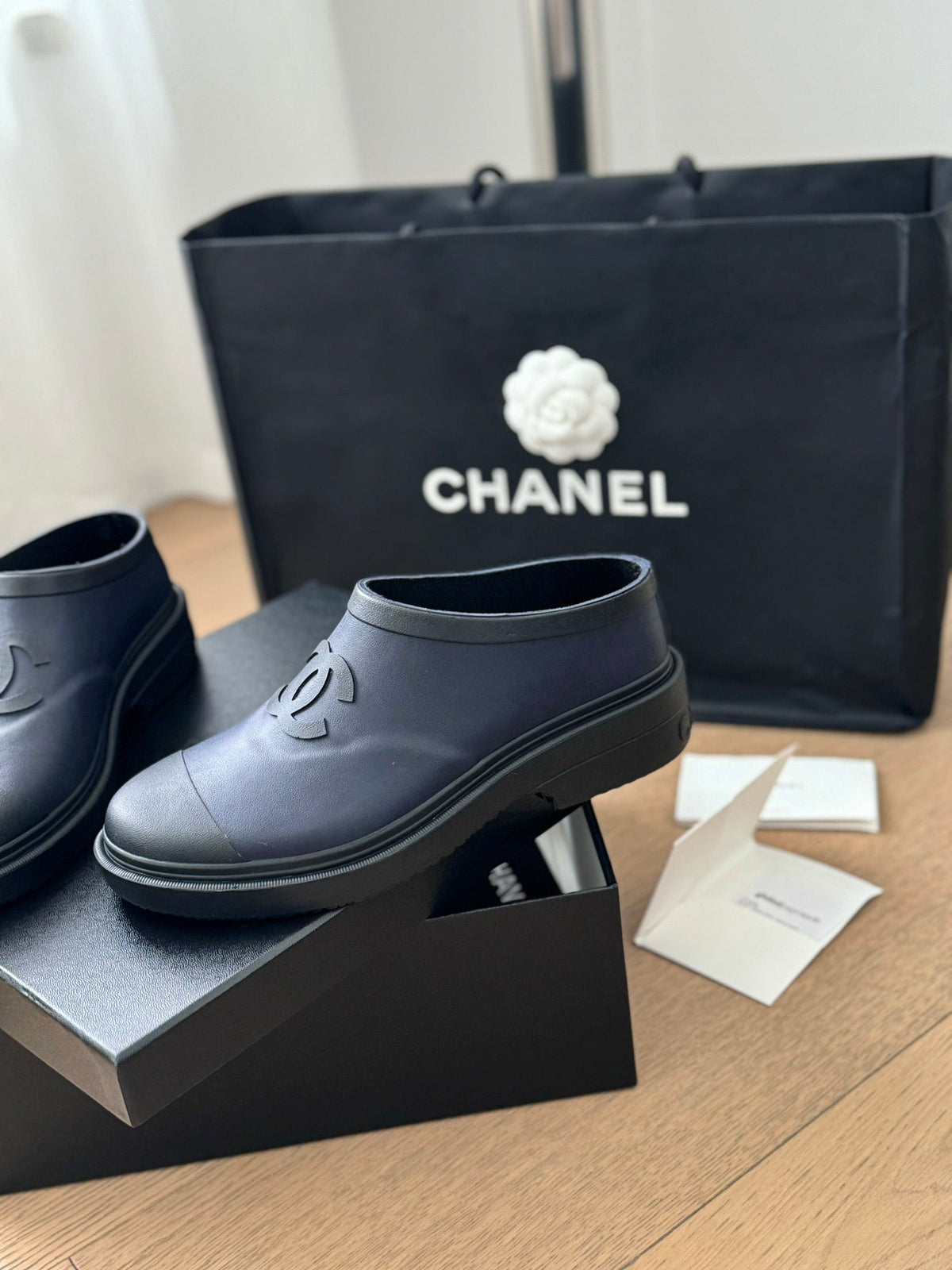 CHANEL SHORT BOOTS IN MID-NIGHT BLUE RUBBER