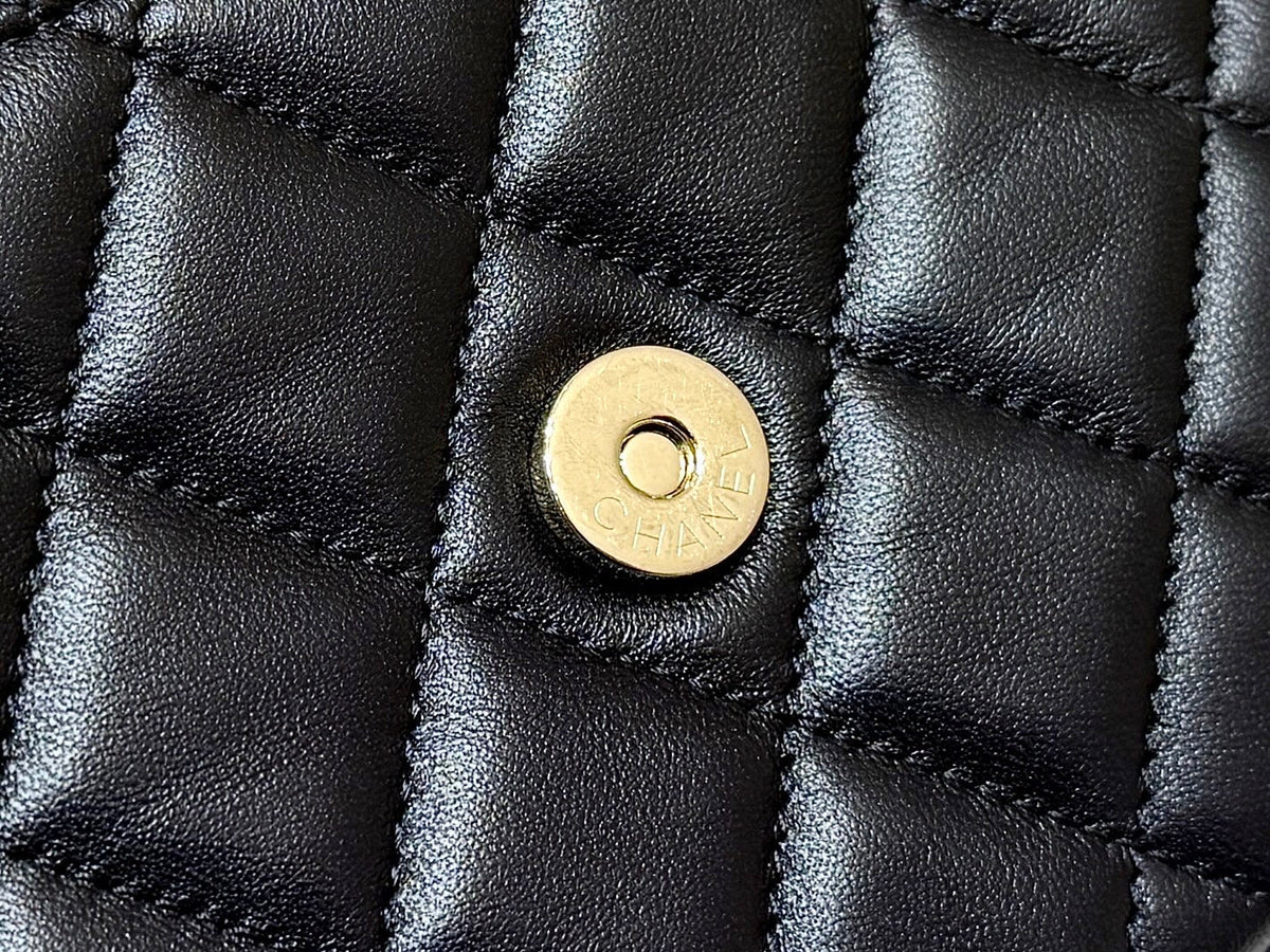 CHANEL QUILTED TOP HANDLE BAG 16 IN BLACK LAMBSKIN GOLD HARDWARE